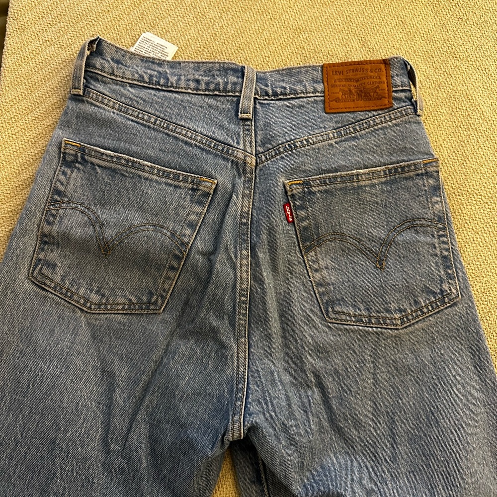 Levi’s Ribcage Straight Denim